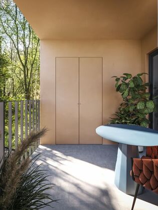 Syntesis® AREO kültéri, a fal síkjába süllyesztett időjárásálló ajtószerkezet